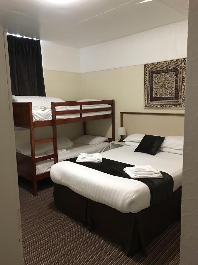 The Feathers Hotel Blackpool Exteriör bild