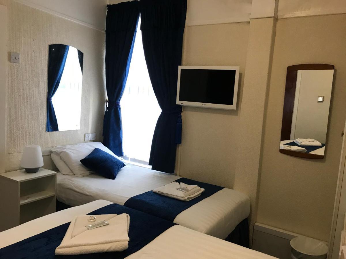 The Feathers Hotel Blackpool Exteriör bild