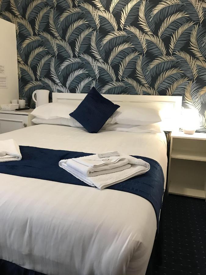 The Feathers Hotel Blackpool Exteriör bild