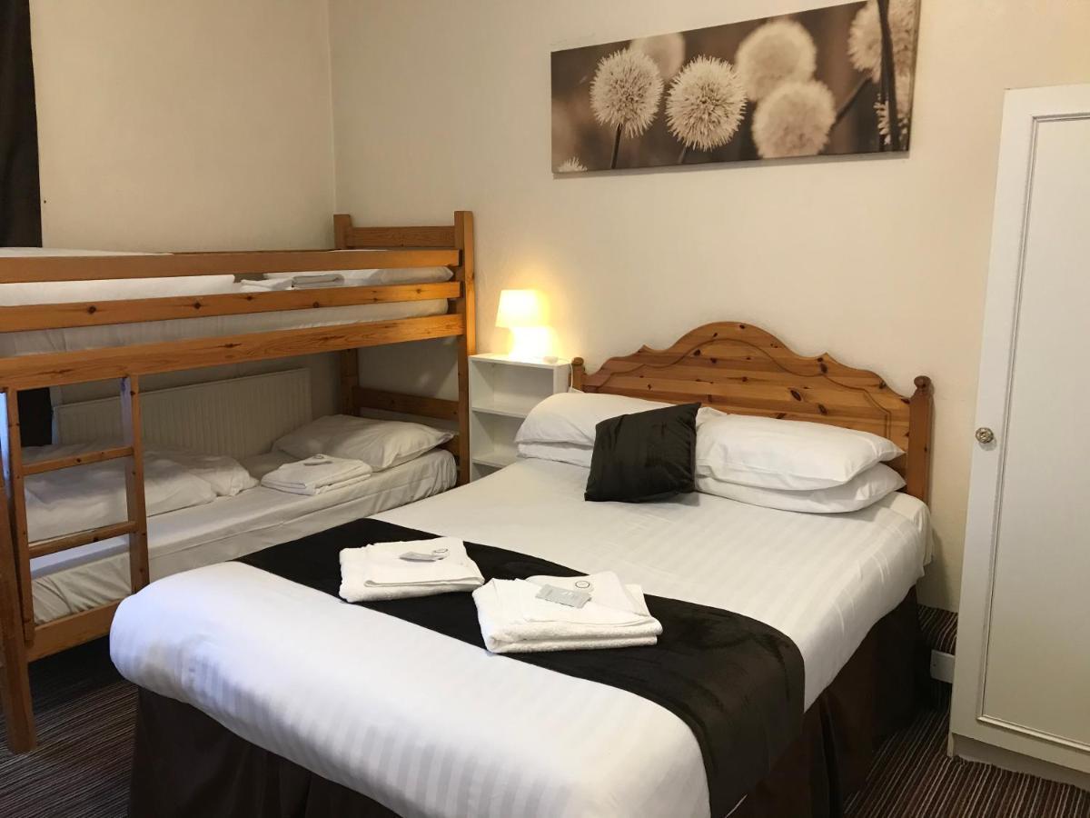 The Feathers Hotel Blackpool Exteriör bild
