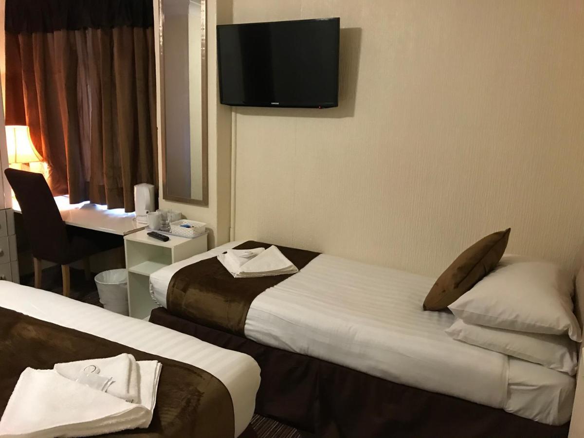 The Feathers Hotel Blackpool Exteriör bild