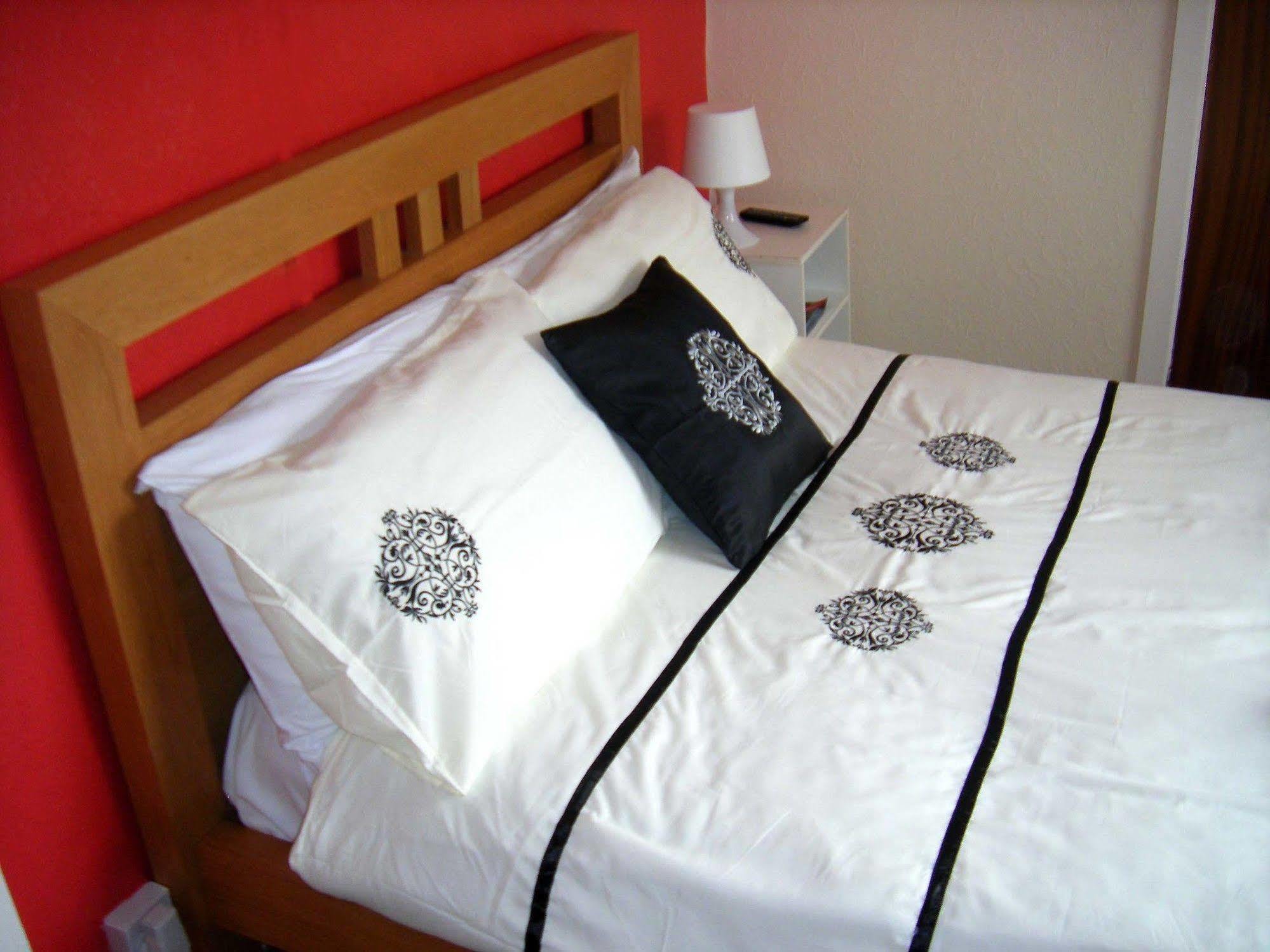 The Feathers Hotel Blackpool Exteriör bild